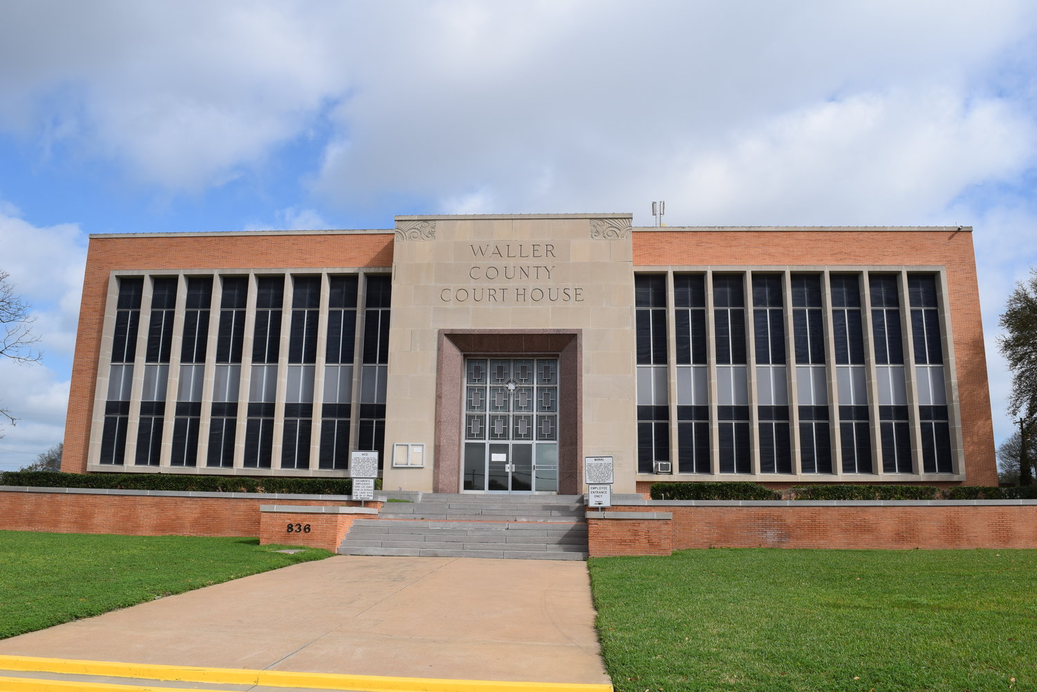 Waller County commissioners discussed construction and renovation of county facilities, the COVID-19 pandemic and accepted a criminal justice grant of more than $100,000. The meeting was held via teleconference to observe social distancing rather than at the county courthouse (pictured above).