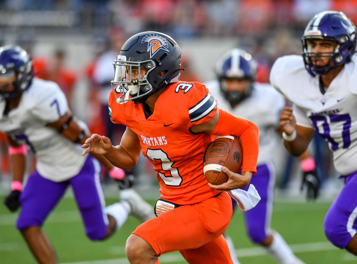 Katy, Tx. Oct 8, 2021: Seven Lakes QB Grayson Medford #3 carries the ball to the outside during a District 19-6A game between Seven Lakes and Morton Ranch at Legacy Stadium in Katy. (Photo by Mark Goodman / Katy Times)