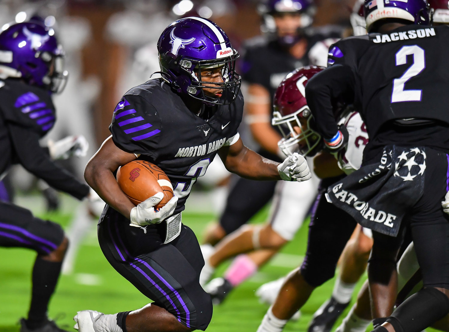 Katy, Tx. Oct 29, 2021: Morton Ranch Santana Scott #3 carries the ball during a conference game between Cinco Ranch and Morton Ranch at Rhodes Stadium in Katy. (Photo by Mark Goodman / Katy Times)