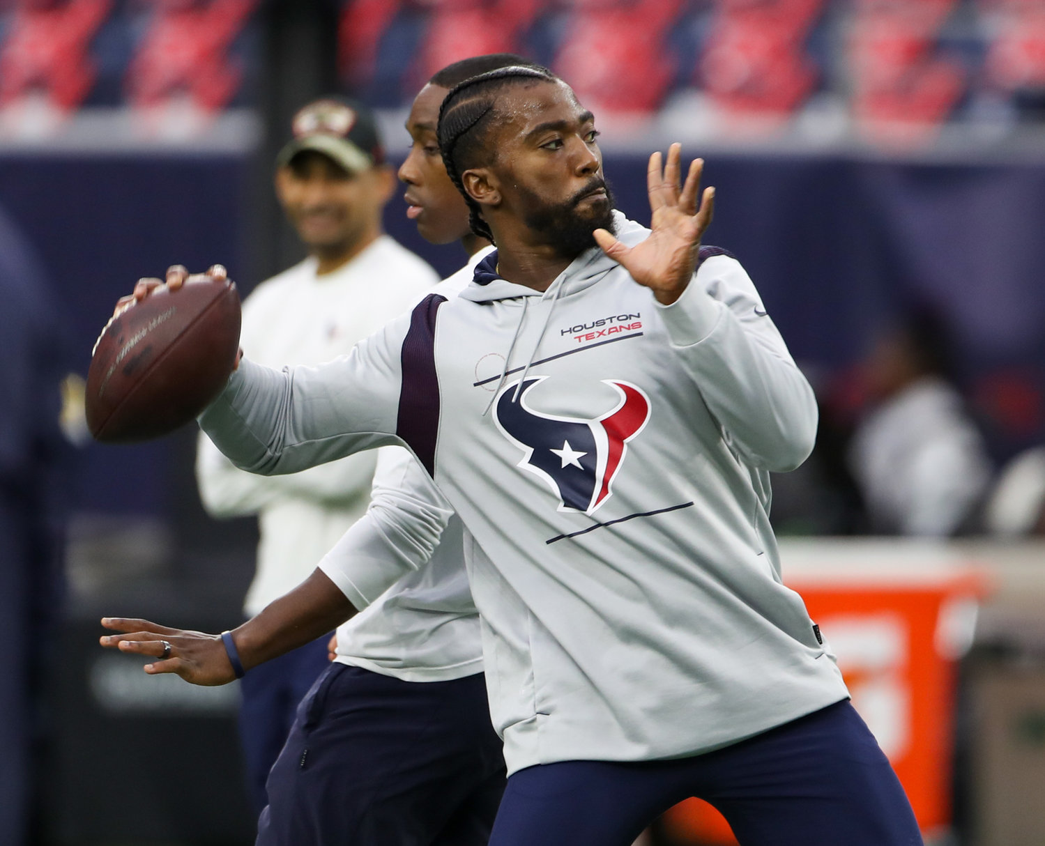 Houston Texans quarterback Tyrod Taylor (5) throws the ball during warmups before the start of an NFL game between the Houston Texans and the New York Jets on November 28, 2021 in Houston, Texas.