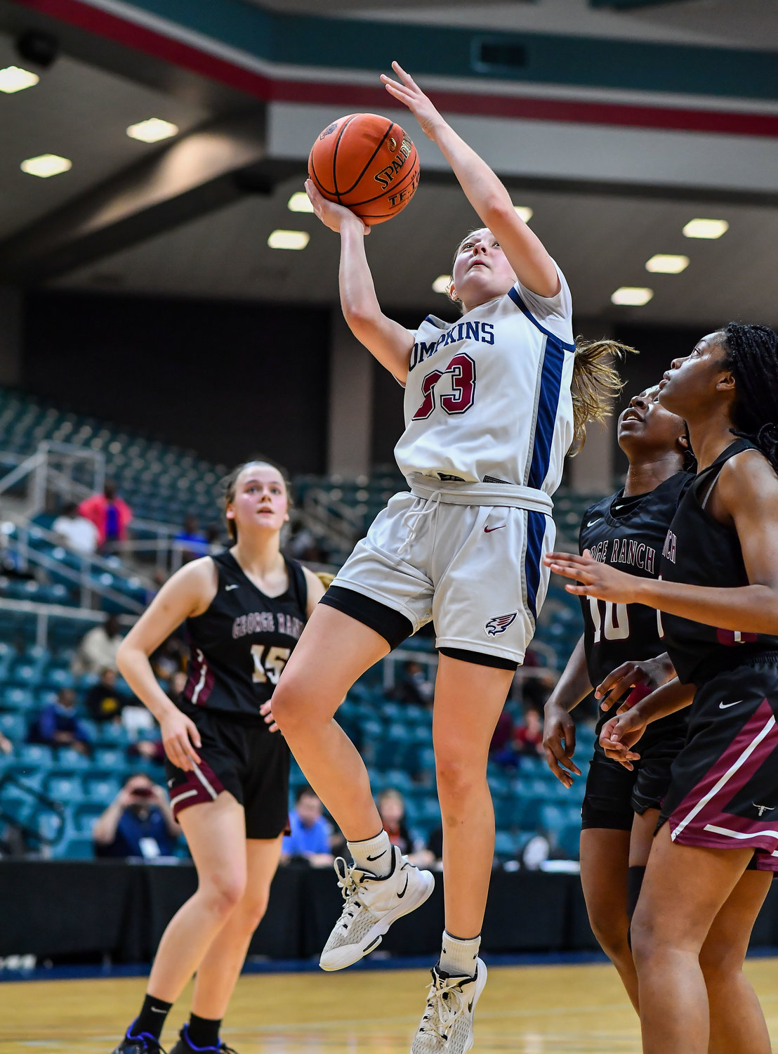 Katy Tx. Feb 15, 2022: Tompkins Macy Spencer #33 drives to the basket during the Bi-District playoff, Tompkins vs George Ranch. (Photo by Mark Goodman / Katy Times)