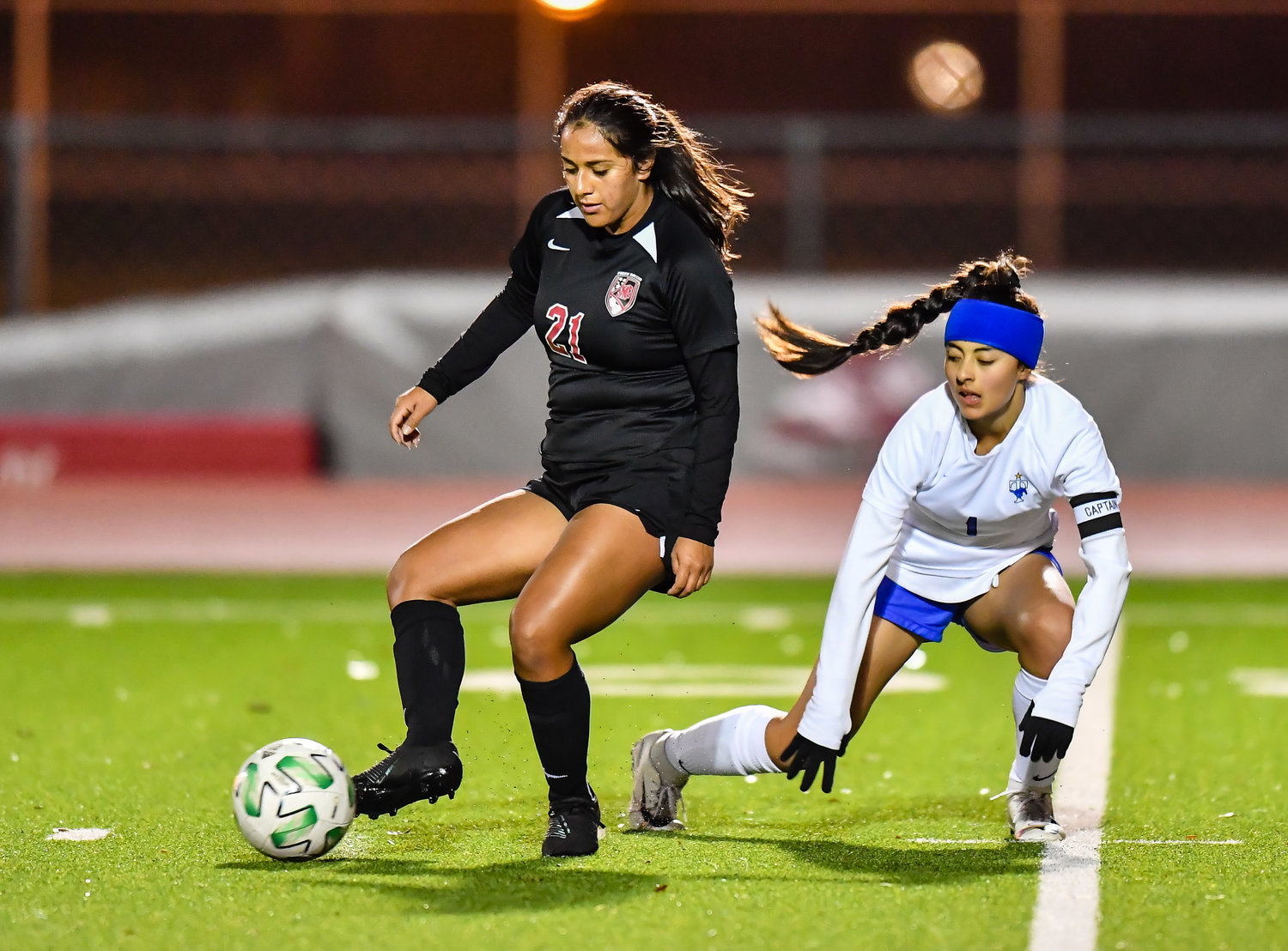 March 8, 2022: Katy's Ashley Albornoz #21sets up for the pass during the Katy vs Katy Taylor soccer match at KHS. (Photo by Mark Goodman / Katy Times)