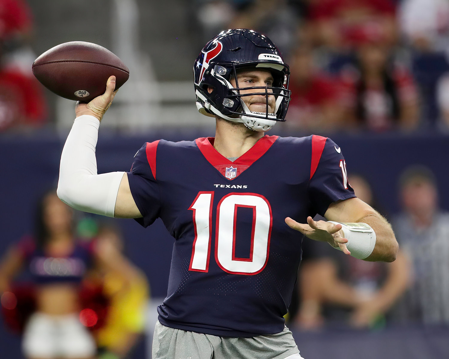 Houston Texans quarterback Davis Mills (10) passes the ball during an NFL preseason game between the Texans and the 49ers in Houston, Texas, on August 25, 2022.