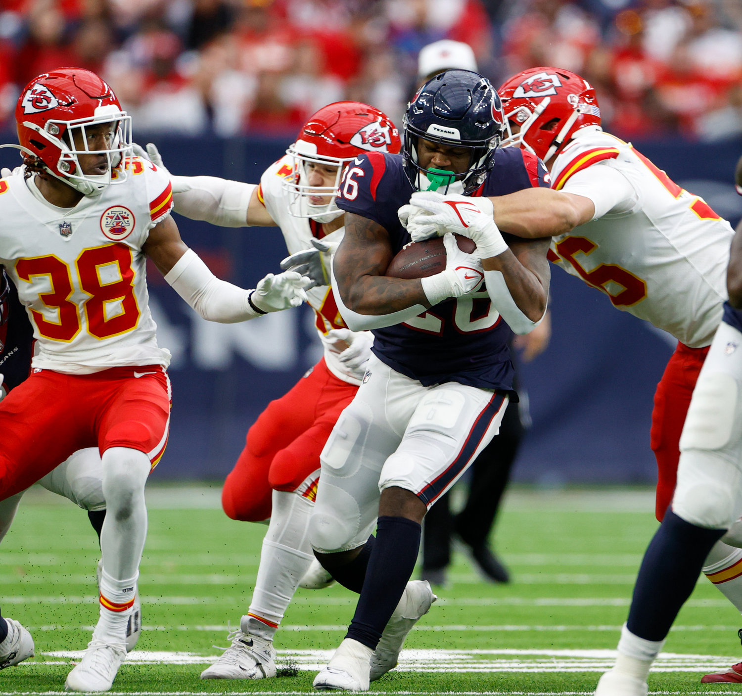 Texans falter late again in overtime loss to Chiefs