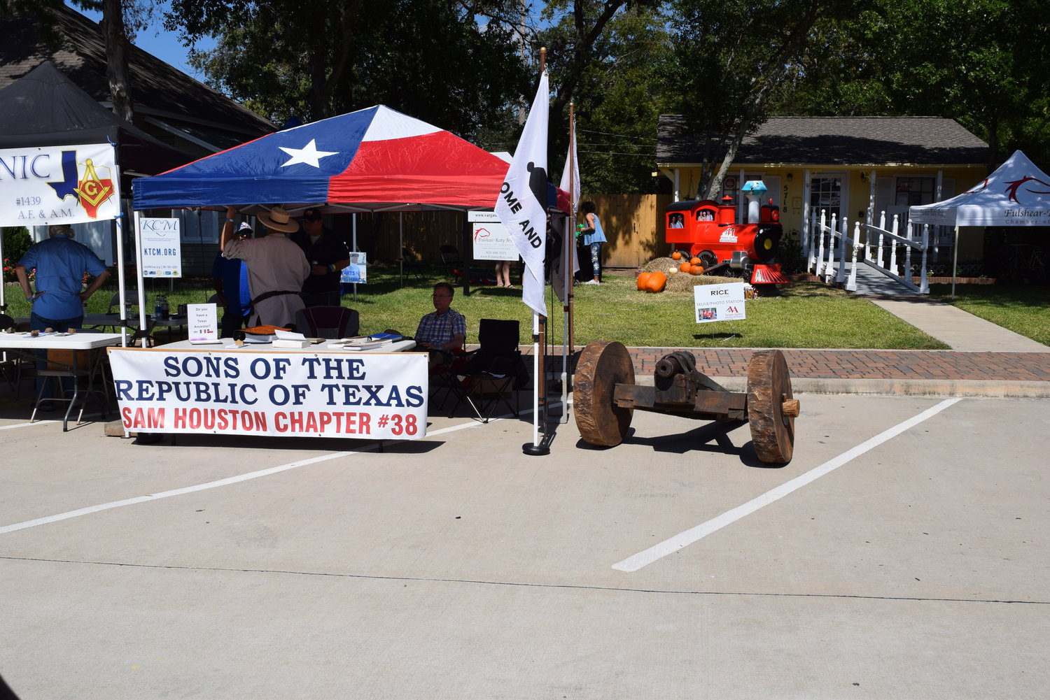 History and heritage are a tradition of the Katy Rice Festival. Organizations such as the Sons of the Republic of Texas, Katy Masonic Lodge, American Legion and Veterans of Foreign Wars were scattered throughout the carnival.