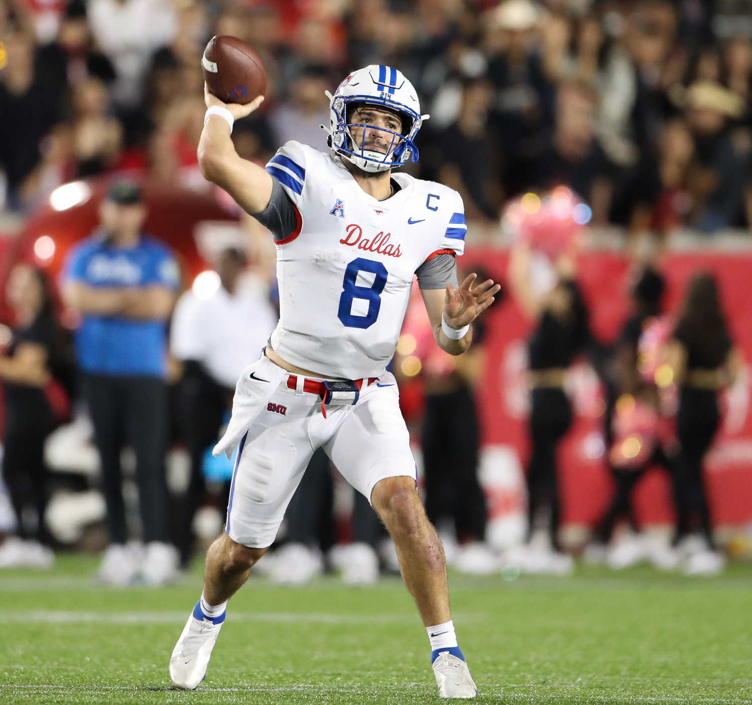 SMU Mustangs quarterback Tanner Mordecai (8) passes the ball during an NCAA football game between Houston and SMU on October 30, 2021 in Houston, Texas.
