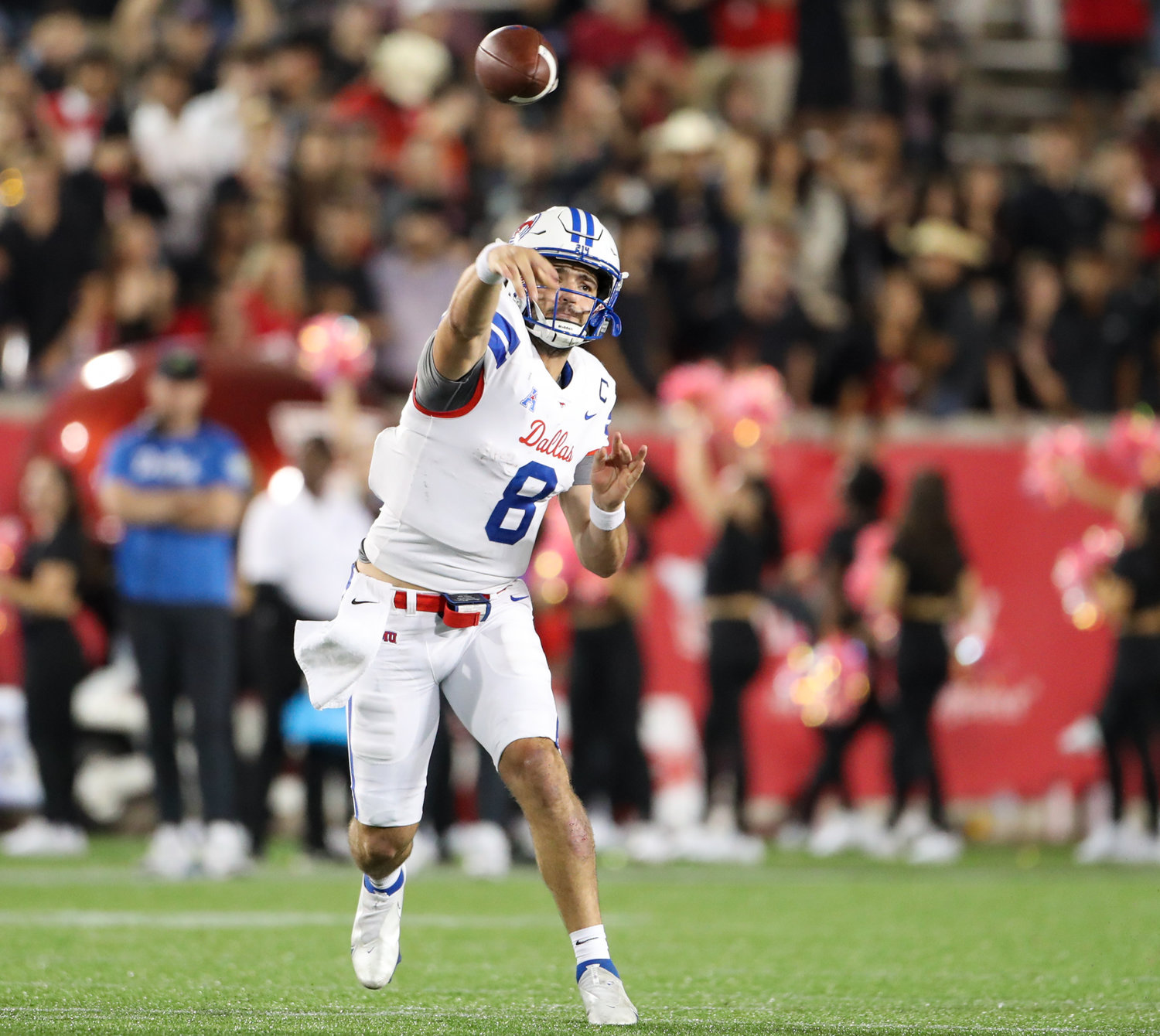 SMU Mustangs quarterback Tanner Mordecai (8) passes the ball during an NCAA football game between Houston and SMU on October 30, 2021 in Houston, Texas.