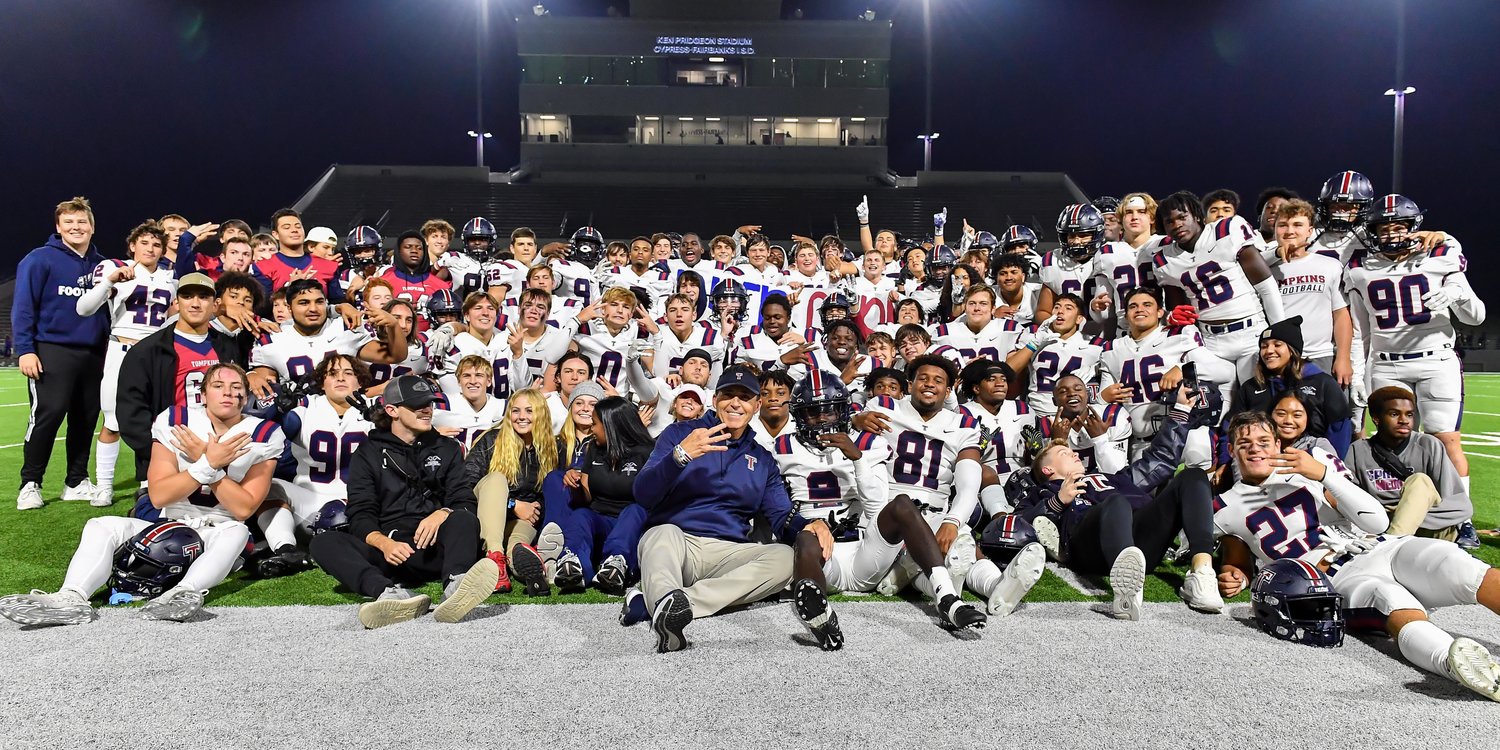 Houston Tx. Nov 19, 2021: Tompkins advances in the playoffs with the area win over Jersey Village at Pridgeon Stadium in Houston. (Photo by Mark Goodman / Katy Times)