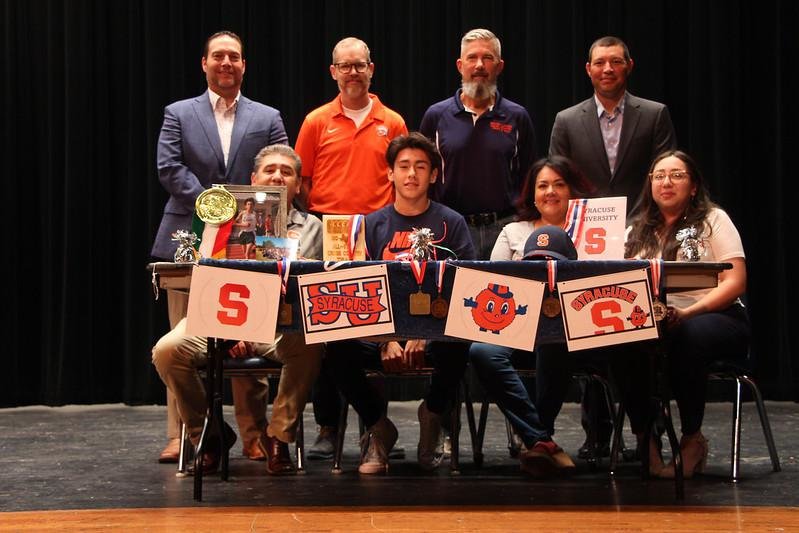 Seven Lakes' Ruben Rojas Betanzos signed to run cross country and track and field at Syracuse University.