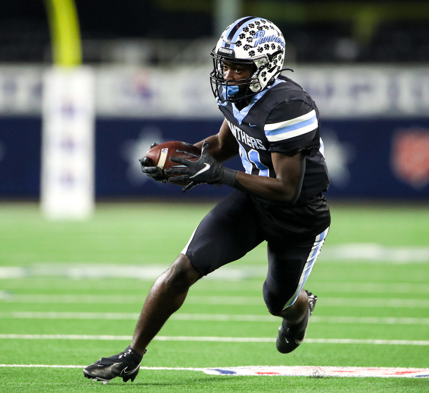 Paetow Panthers wide receiver Brandon Shanks (81) carries the ball during the Class 5A-Division I state championship game Paetow and College Station on December 17, 2021 in Arlington, Texas.