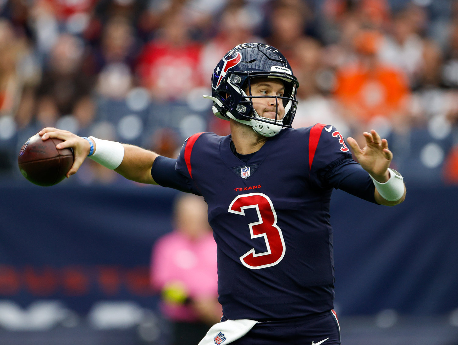 Houston Texans quarterback Kyle Allen (3) passes the ball during an NFL game between the Houston Texans and the Cleveland Browns on Dec. 4, 2022, in Houston. The Browns won, 27-14.