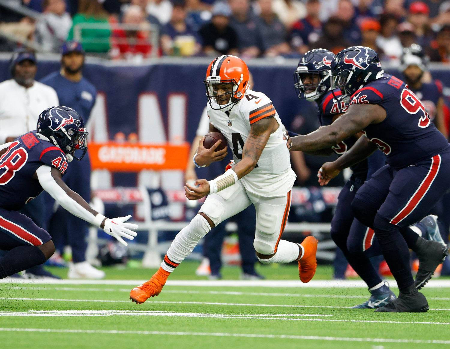 Cleveland Browns quarterback Deshaun Watson (4) carries the ball during an NFL game between the Houston Texans and the Cleveland Browns on Dec. 4, 2022, in Houston. The Browns won, 27-14.