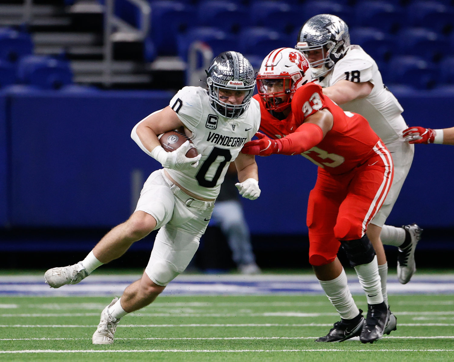 Vandegrift Vipers senior running back Alex Witt (0) carries the ball during the Class 6A-DII state semifinal football game between Katy and Vandegrift on Dec. 10, 2022 in San Antonio.
