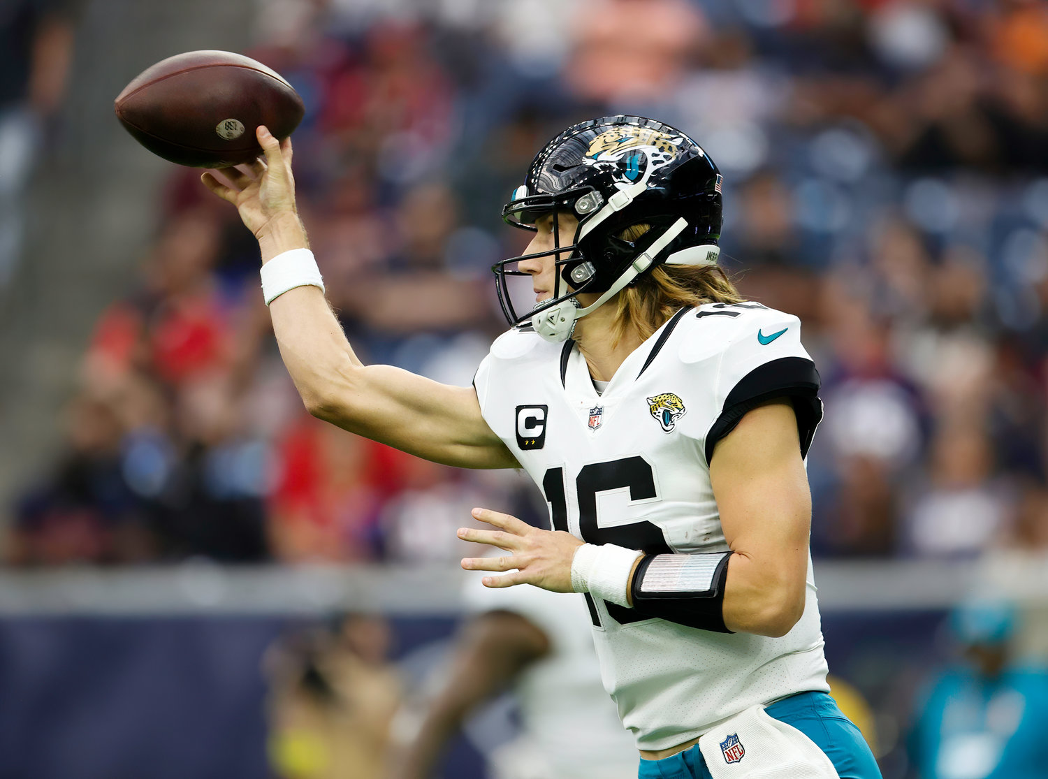 Jaguars quarterback Trevor Lawrence (16) passes the ball during an NFL game between the Houston Texans and the Jacksonville Jaguars on Jan. 1, 2023 in Houston. The Jaguars won, 31-3.